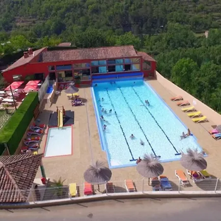 Confortable Avec Terrasse - 4 Personnes - Api-1-52-908
