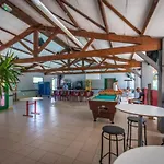 Confortable Avec Terrasse - 4 Personnes - Api-1-52-908 * Saint-Rome-de-Tarn