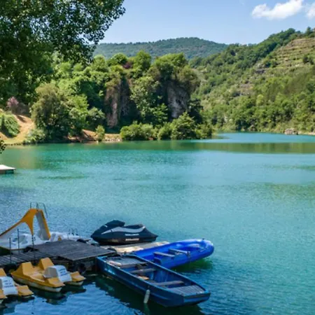 Confortable Avec Terrasse - 4 Personnes - Api-1-52-908 Kemping *