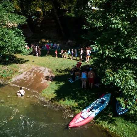 Confortable Avec Terrasse - 4 Personnes - Api-1-52-908 Kemping Saint-Rome-de-Tarn