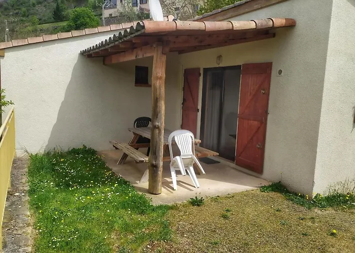 Confortable Avec Terrasse - 4 Personnes - Api-1-52-908 Kemping