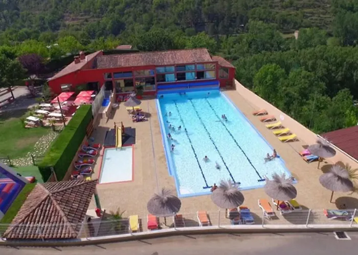 Confortable Avec Terrasse - 4 Personnes - Api-1-52-908