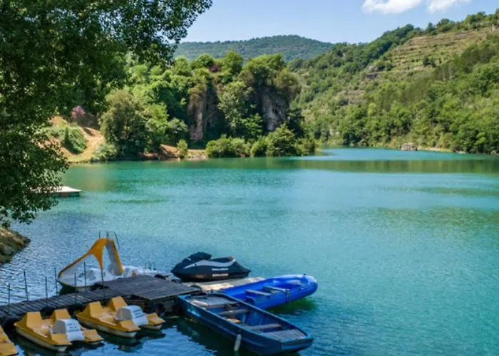 Confortable Avec Terrasse - 4 Personnes - Api-1-52-908 Kemping *