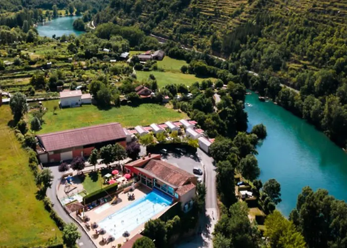 Confortable Avec Terrasse - 4 Personnes - Api-1-52-908 * Saint-Rome-de-Tarn